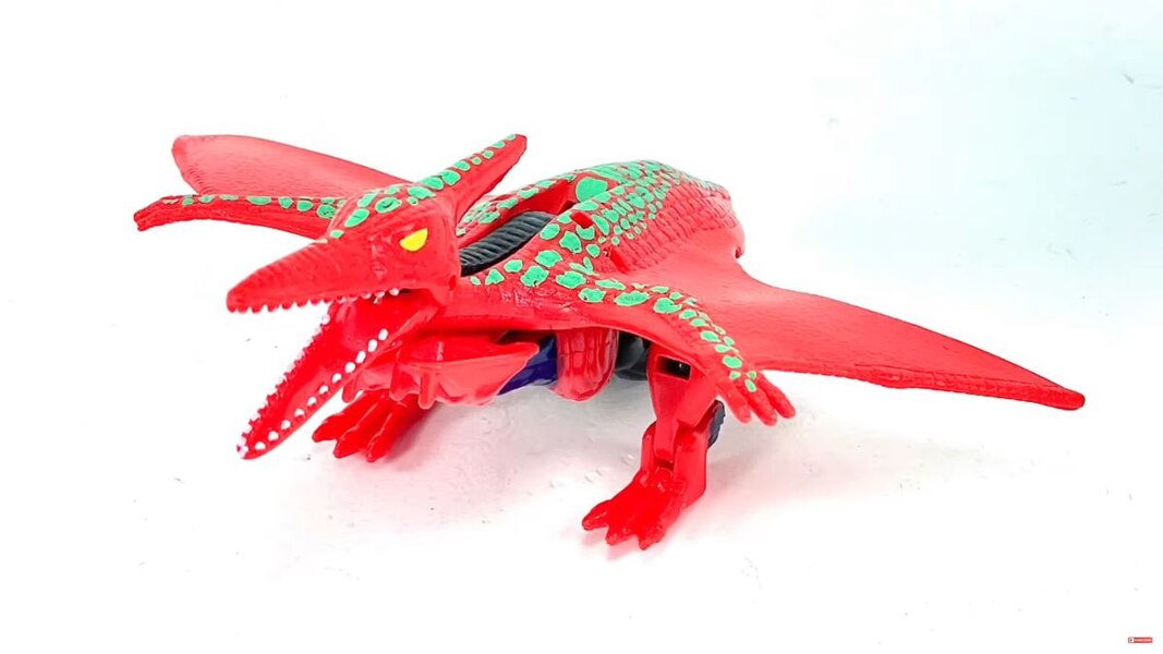 Transformers Beast Wars Reissue Terrorsaur Basic Class In Hand Image  (5 of 15)